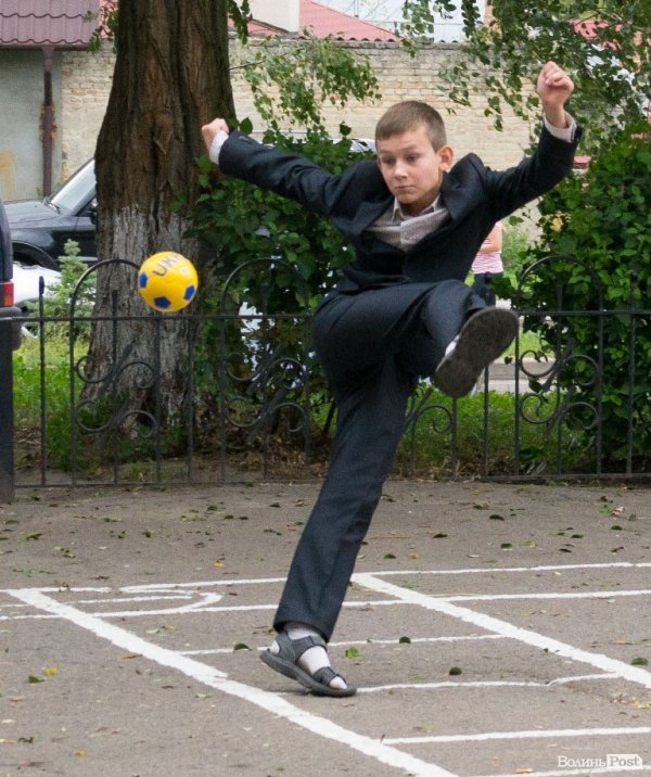 Шкільний сезон у Луцьку. ФОТО