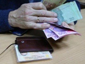 В Україні підвищують пенсійний вік для жінок