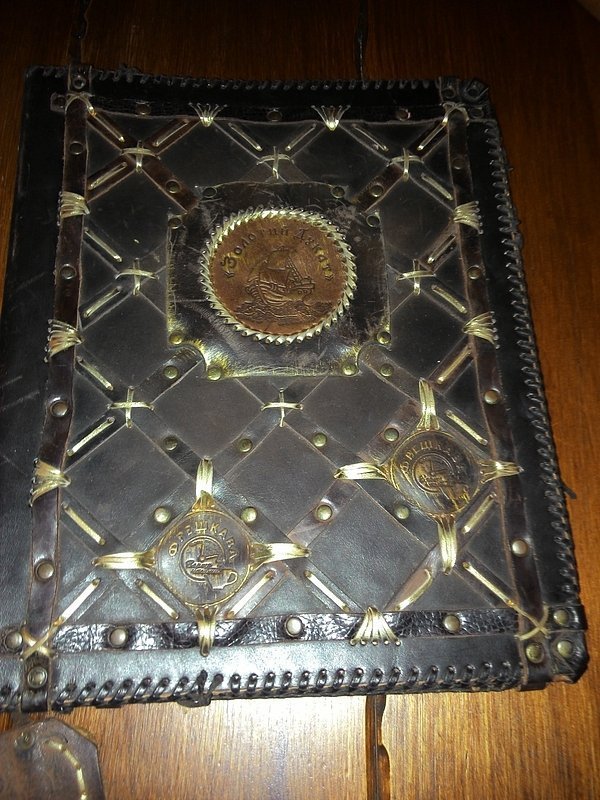 Якою Ви були, Груня Кац? Смачного Луцька!