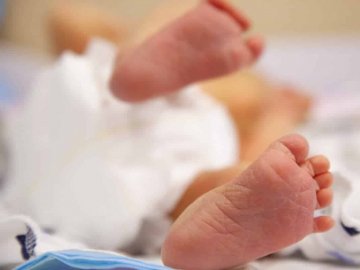 Через стрімкі пологи немовля на Волині народилося вдома