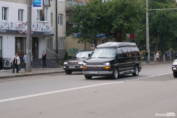 Янукович у Луцьку: засилля міліції і величезні затори. ФОТО