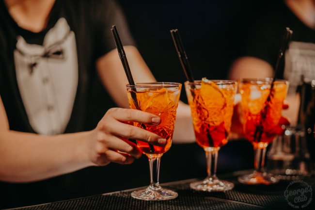 «Промінь» пропонує атмосферний зал для вишуканих святкувань*