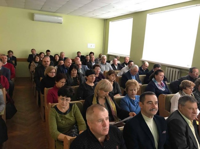 «Бабуся ліпше до ворожки піде», – голова Волинської ОДА обурений ставленням до медичної реформи