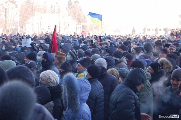 Волинська ОДА: штурм, який не відбувся. ФОТОРЕПОРТАЖ