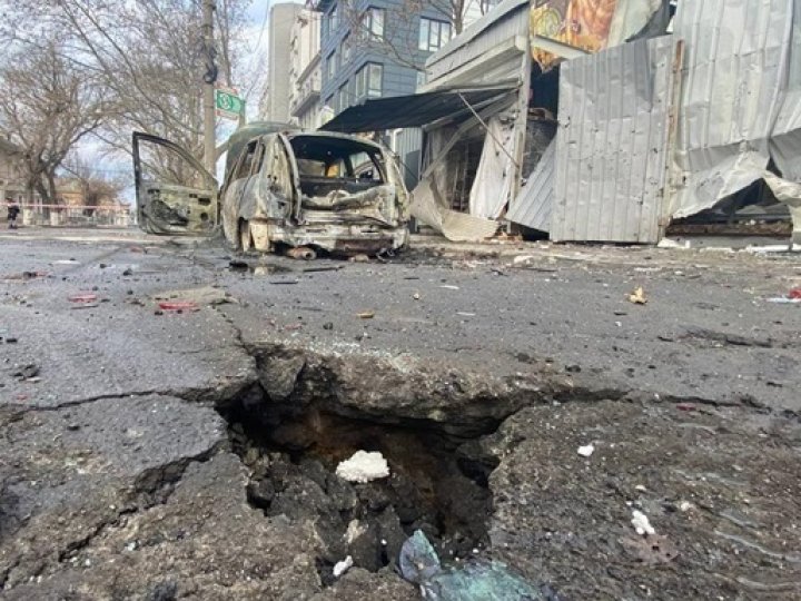 Рашисти вбили дроном жінку та дитину в Херсоні