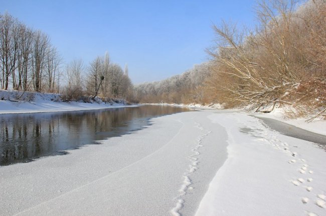 Казковий Стир скувало кригою. ФОТО
