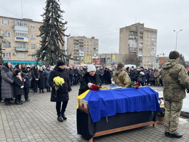 Загинув у  день свого народження: на Волині попрощалися з 55-річним воїном Сергієм Томашевичем