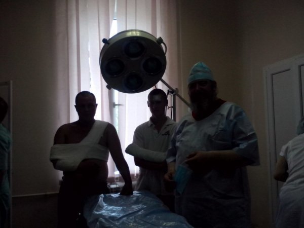 Волинський священик відвідав військових на Сході. ФОТО