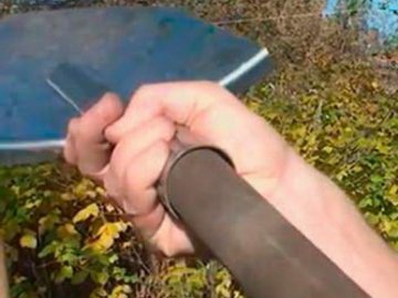 Волинянин наніс тілесні ушкодження товаришу лопатою: чоловік помер у лікарні