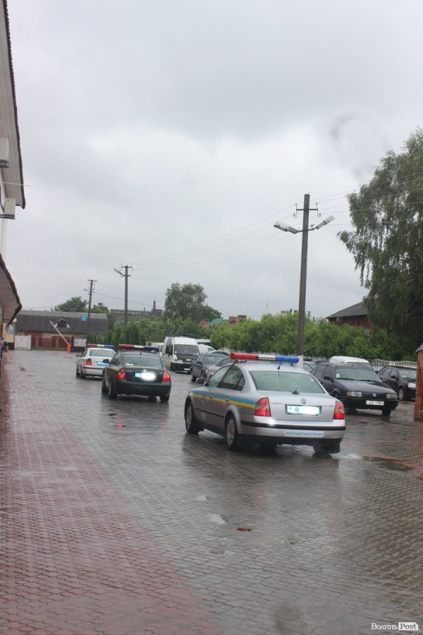 Волинські автоінспектори поїхали на Схід. ФОТО