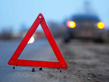 У Луцьку поліція розшукує водія, який скоїв ДТП. ВІДЕО