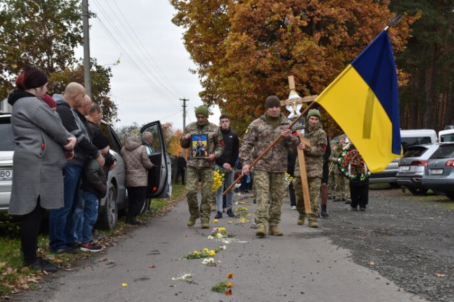 На Волині попрощалися з воїном Вадимом Ляшуком, який майже два роки вважався зниклим безвісти
