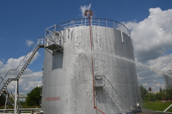 Пожежники «гасили» найбільшу на Волині нафтобазу. ФОТО. ВІДЕО