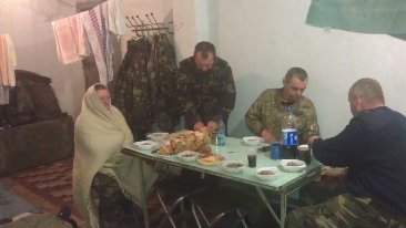 Підготовка до вечері...