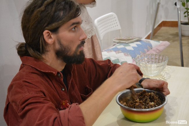 У Луцьку - вечірка вегетаріанців. ФОТО