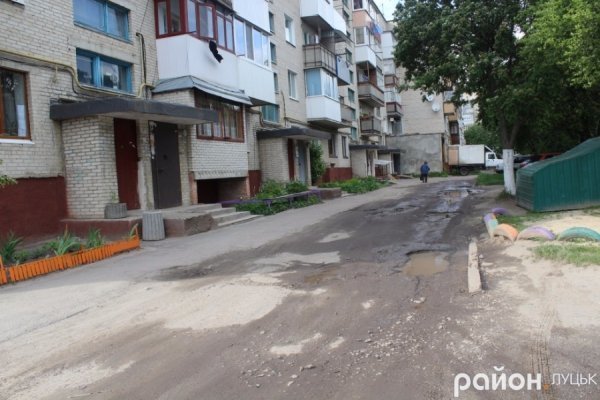 «Хто живе на ДПЗ, тому у житті везе». ФОТО