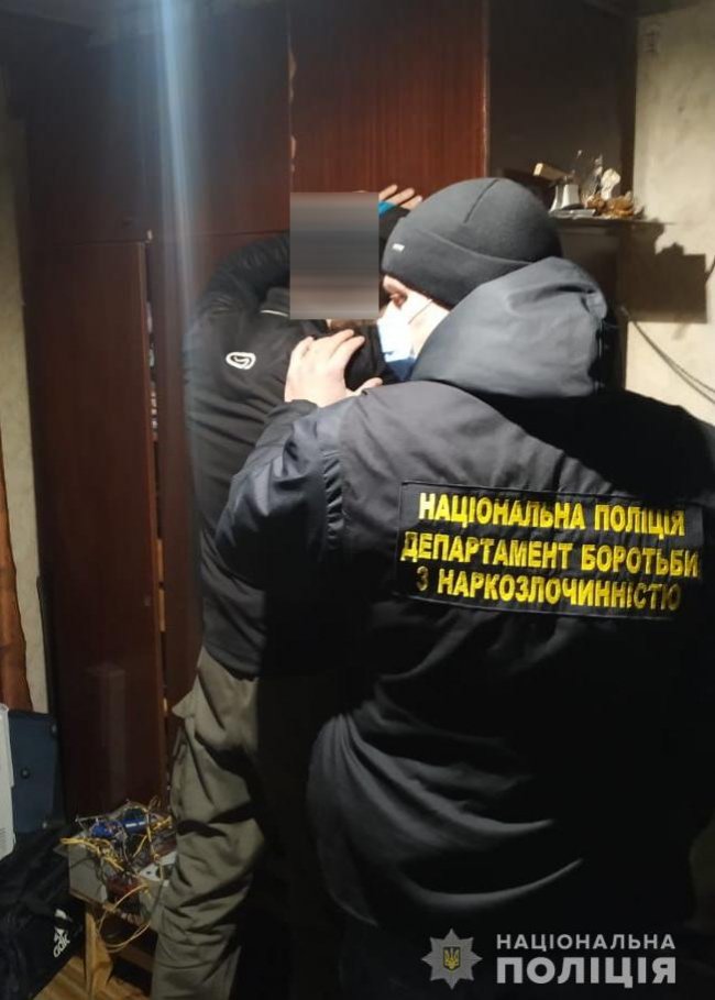 На Волині затримали зловмисника, причетного до збуту наркотиків. ФОТО