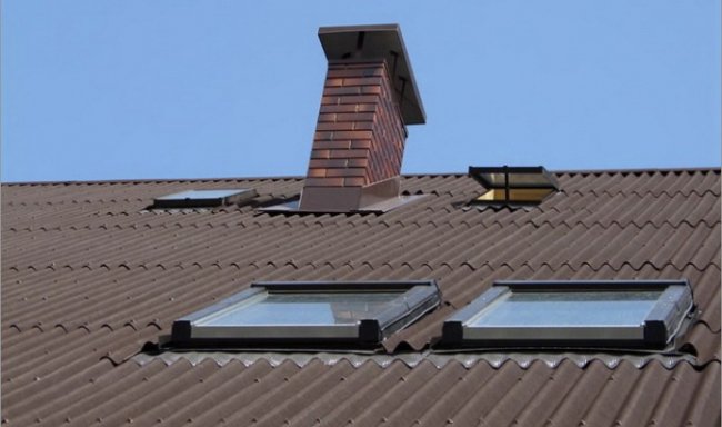 Красива покрівля для будинку: який матеріал вибрати?*