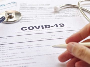 Молода волинянка постане перед судом за допомогу у виготовленні фальшивих ПЛР-тестів