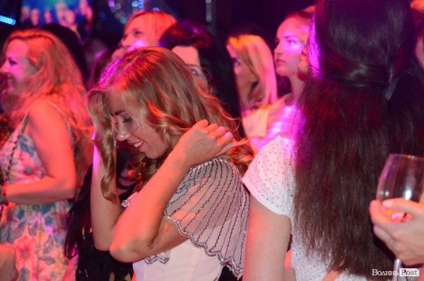 «Чорний бумер», «Харизма» і «Мурка»: в Луцьку знову виступав Seryoga. ФОТО