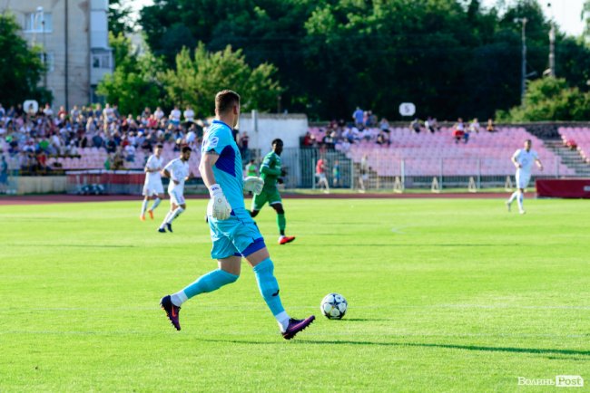 «Волинь» – «Карпати»: великий фотозвіт із нашумілого матчу