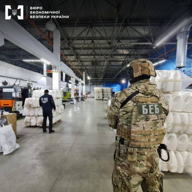 На Волині «ліву» побутову хімію виробляли десятками тонн
