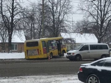 З перевізником, маршрутка якого злетіла з дороги у стовп в Луцьку, розірвуть договір 