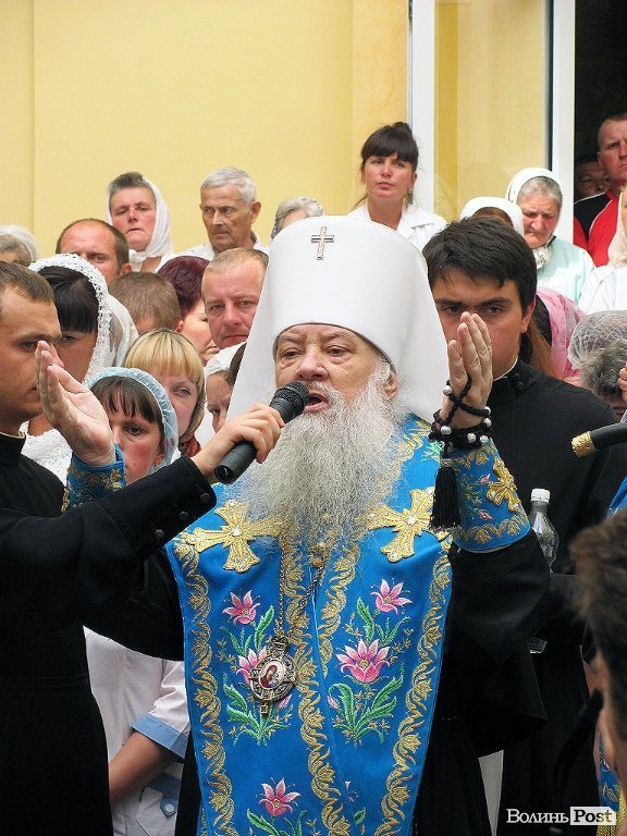 Митрополит Ніфонт відслужив молебень в обласній лікарні. ФОТО