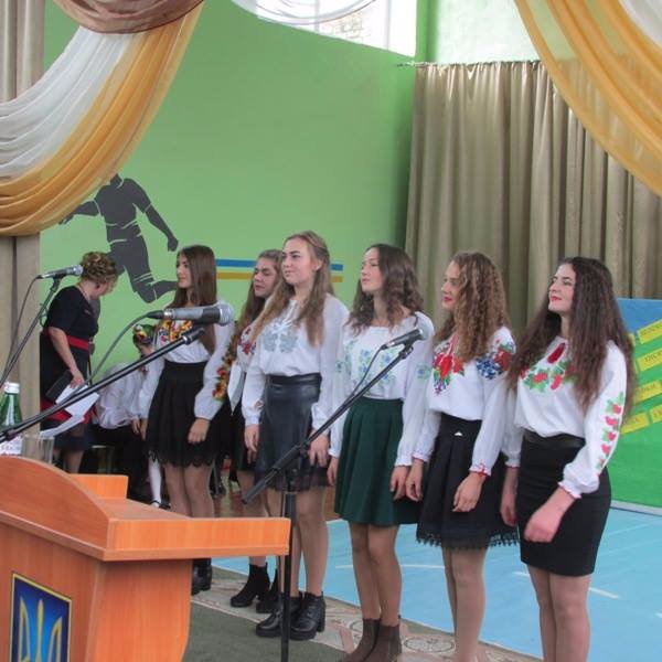 Школа-«дев’ятирічка» на Волині відсвяткувала 50-річчя. ФОТО