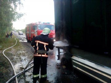 На Волині рятувальники загасили вантажівку та житловий будинок. ФОТО