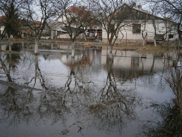Живу, як на вулкані, ‒ ковельчанка про підтоплення. ФОТО