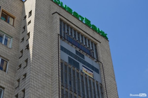 На «Бім-бомі» в центрі Луцька встановлять новий годинник. ФОТО