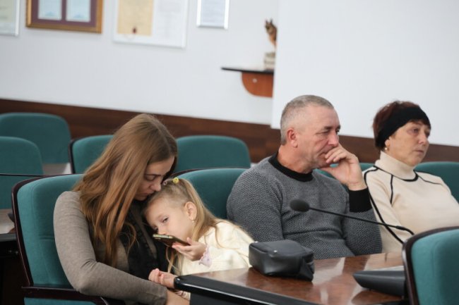 У Луцьку рідним загиблих військових вручили державні нагороди 