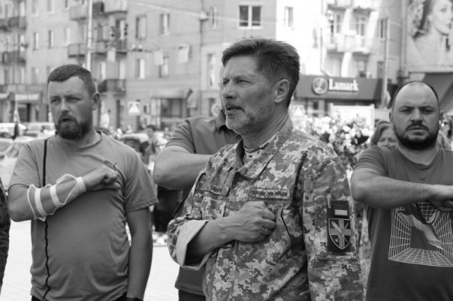 Лучани попрощалися із Героєм Романом Гаврилюком