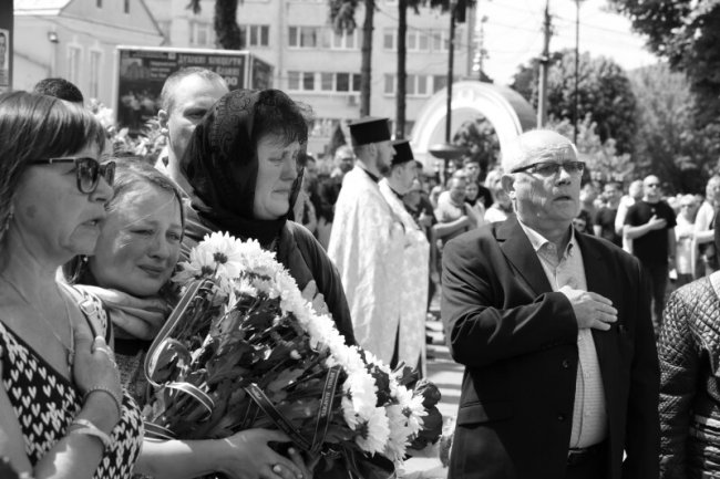 Лучани попрощалися із Героєм Романом Гаврилюком