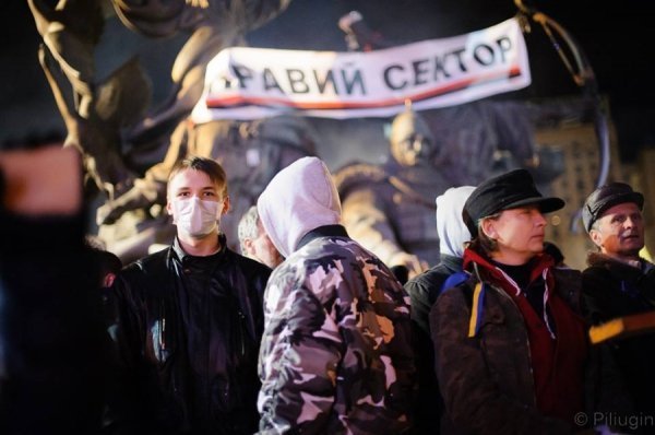 Євромайдан за півгодини до знесення. ФОТО