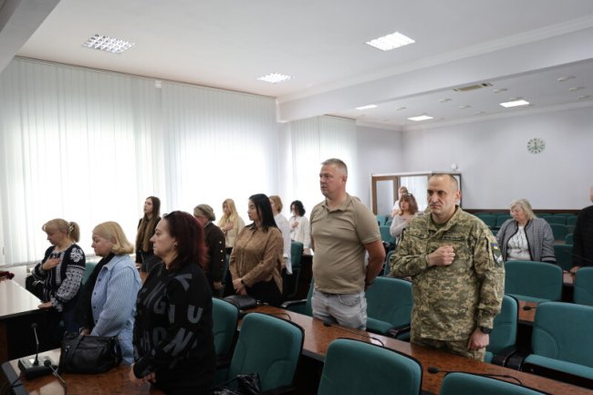 Важливо пам'ятати, якою ціною нам дається Україна: у Луцьку родинам полеглих Героїв вручили нагороди