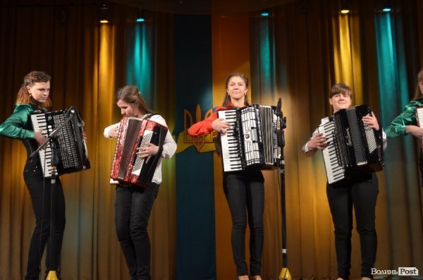 У Луцьку відбулись урочистості з нагоди дня Збройних сил України. ФОТО