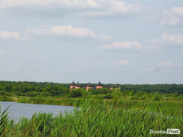 Відпочинок під Луцьком. Озерце. ФОТО 