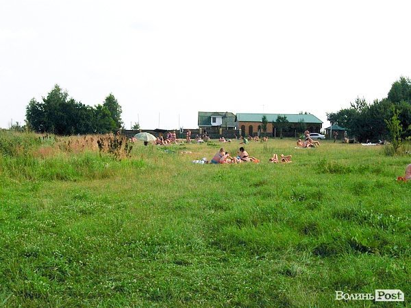 Відпочинок під Луцьком. Озерце. ФОТО 