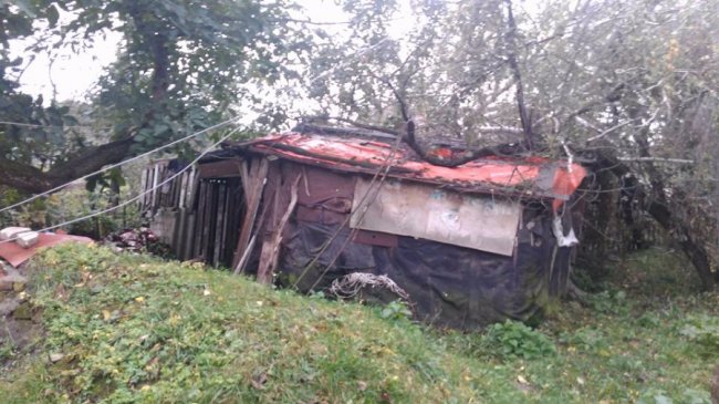 На Волині через негоду впала водонапірна башня