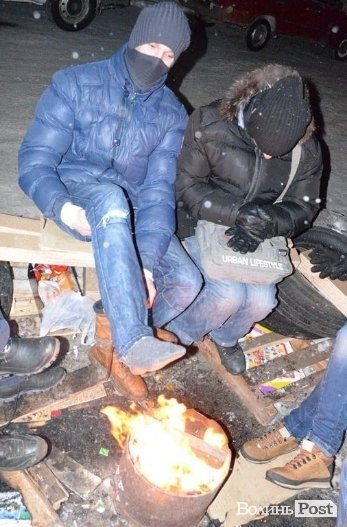 Ніч на Лідавській: як стерегли луцьких ВВшинків. ФОТО