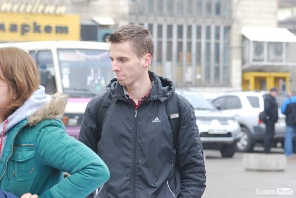 У Луцьку розпочався Євромайдан. ФОТО. ВІДЕО