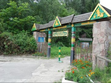 Облагородити музей-скансен на Волині приїхали волонтери з 6 країн. ВІДЕО