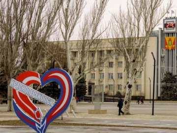 В Криму в мобільний госпіталь не поміщаються російські військові, призовники втікають і переховуються