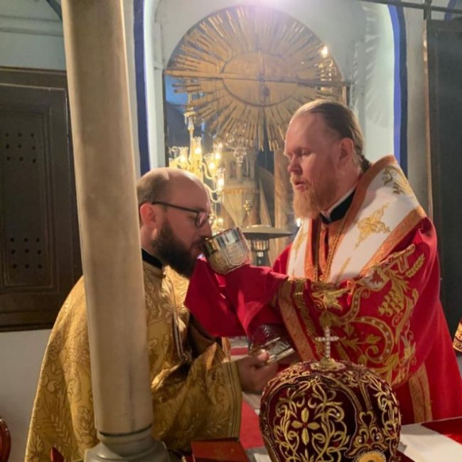 Митрополит Михаїл звершив перше богослужіння українською мовою на Фанарі. ФОТО