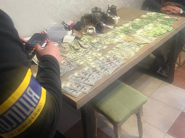 На Волині викрили банду, яка торгувала дурманом у промислових масштабах