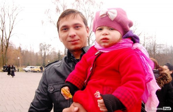 У центрі Луцька гуляли цигани. ФОТО