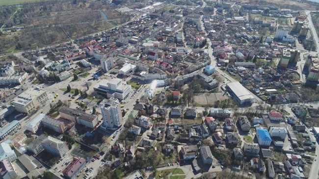 Весняний Луцьк з висоти пташиного польоту. ФОТО