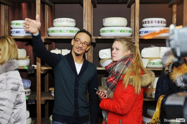 У Луцьку відкрили новий магазин «Сирне королівство»*